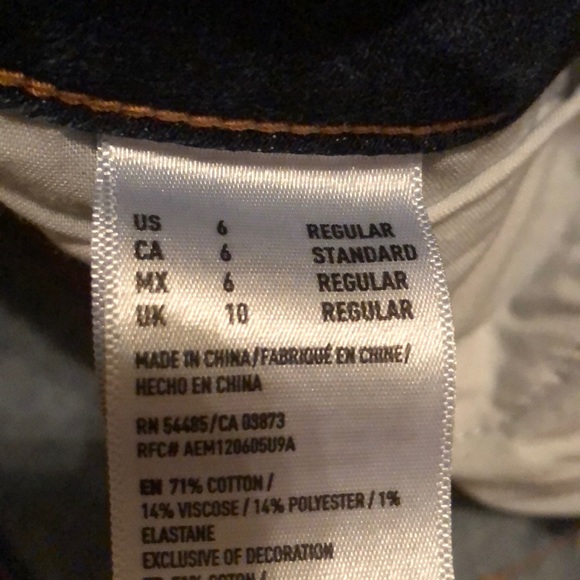 American Eagle Capri Jeans - Picture 4 of 4